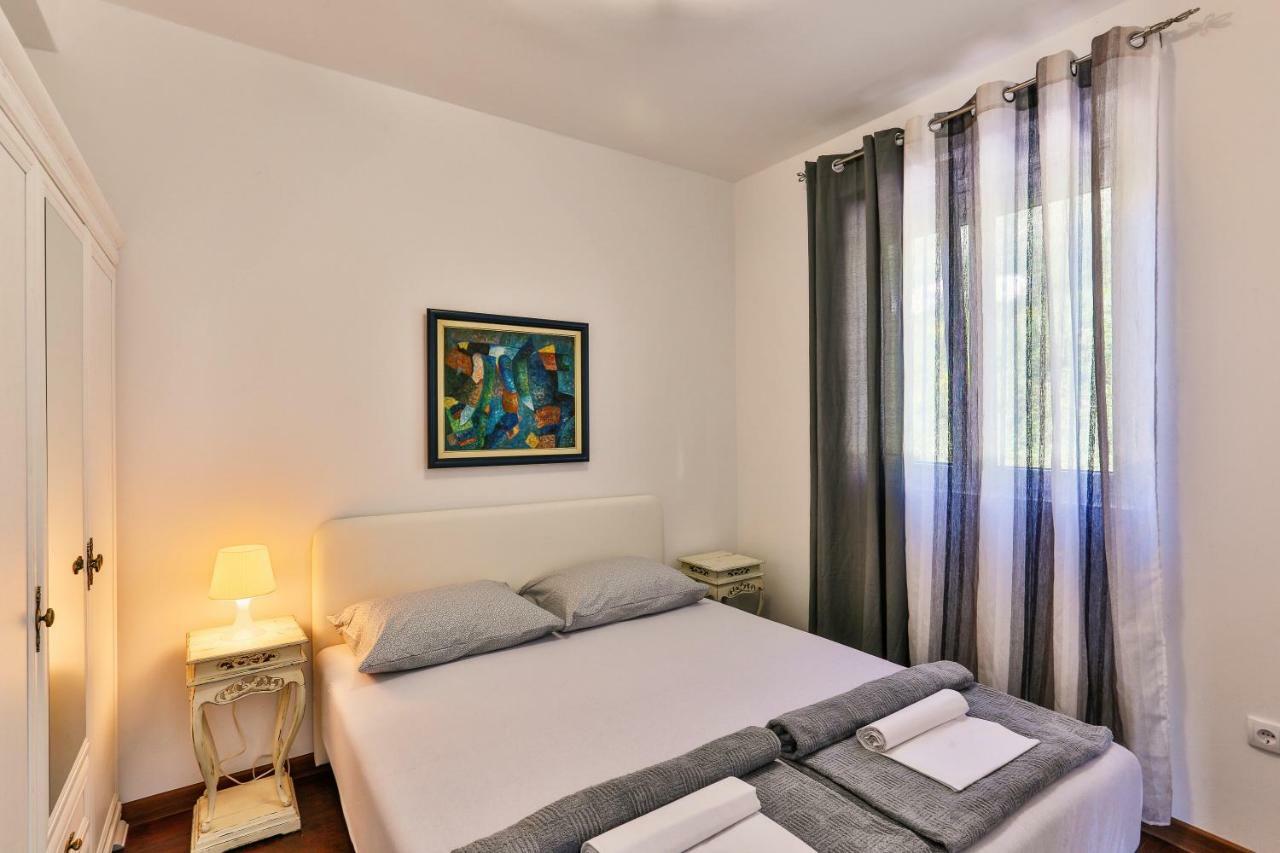 Apartmani Visum スヴェティ・ステファン エクステリア 写真