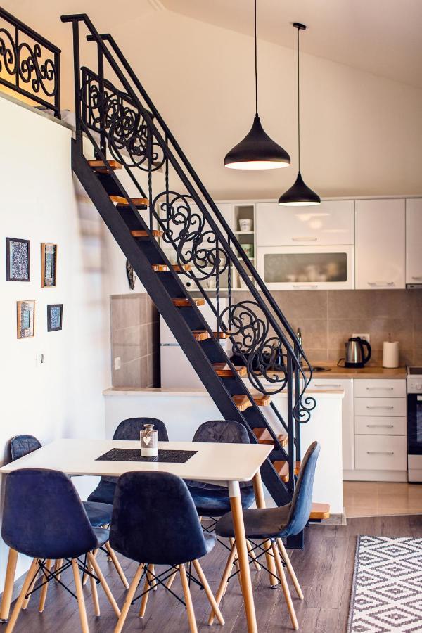 Apartmani Visum スヴェティ・ステファン エクステリア 写真